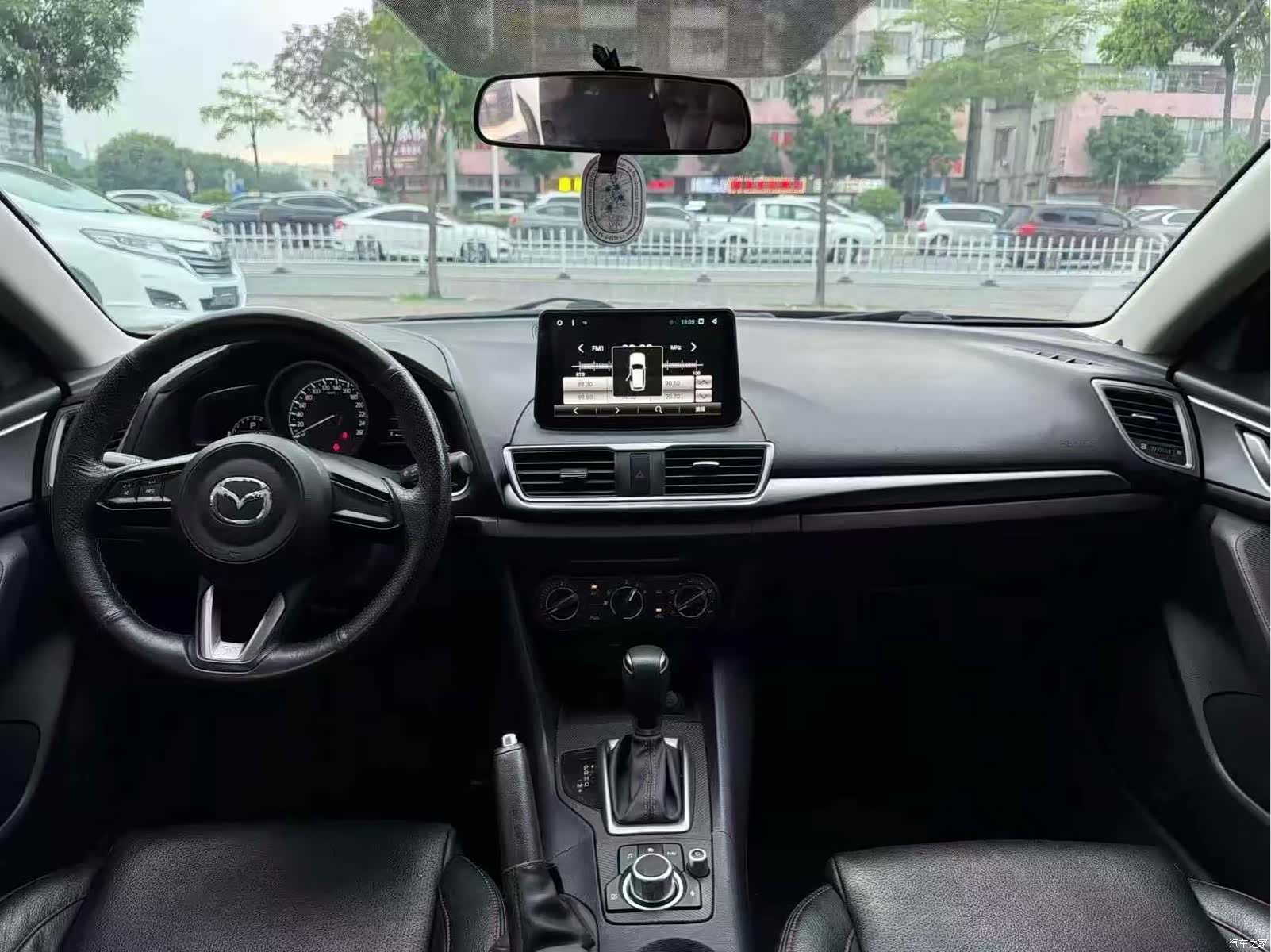 Mazda Mazda3, 2017 8