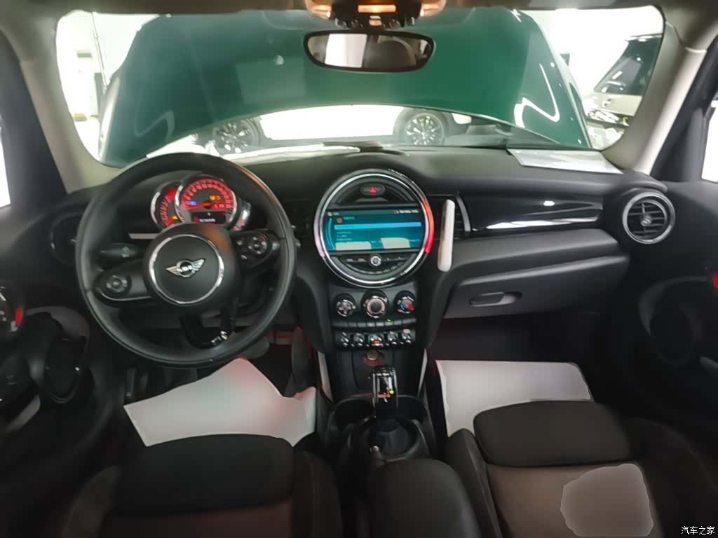 Mini Cooper, 2018 10