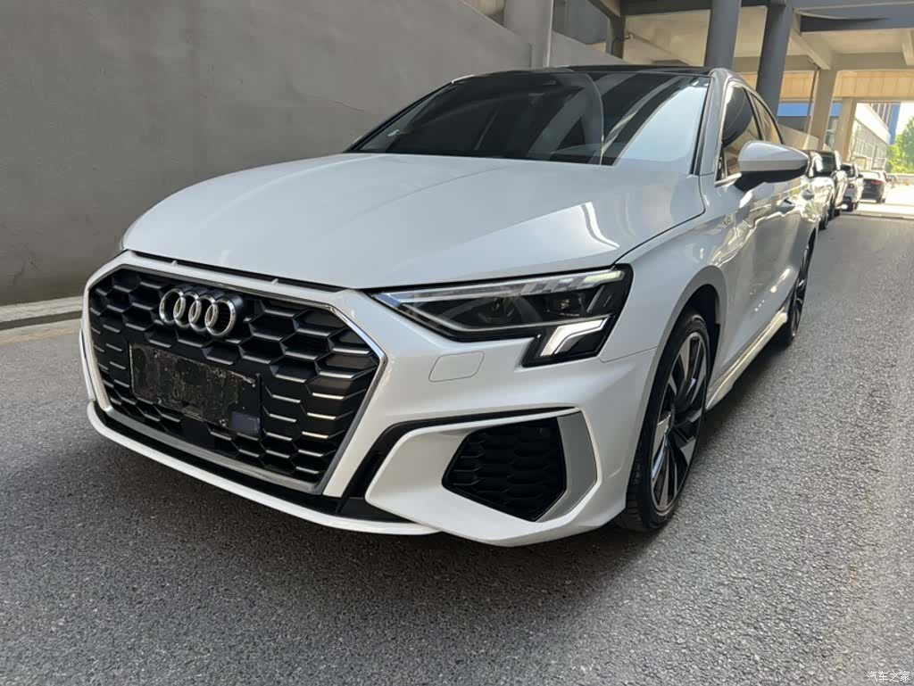 Audi A3, 2024 1