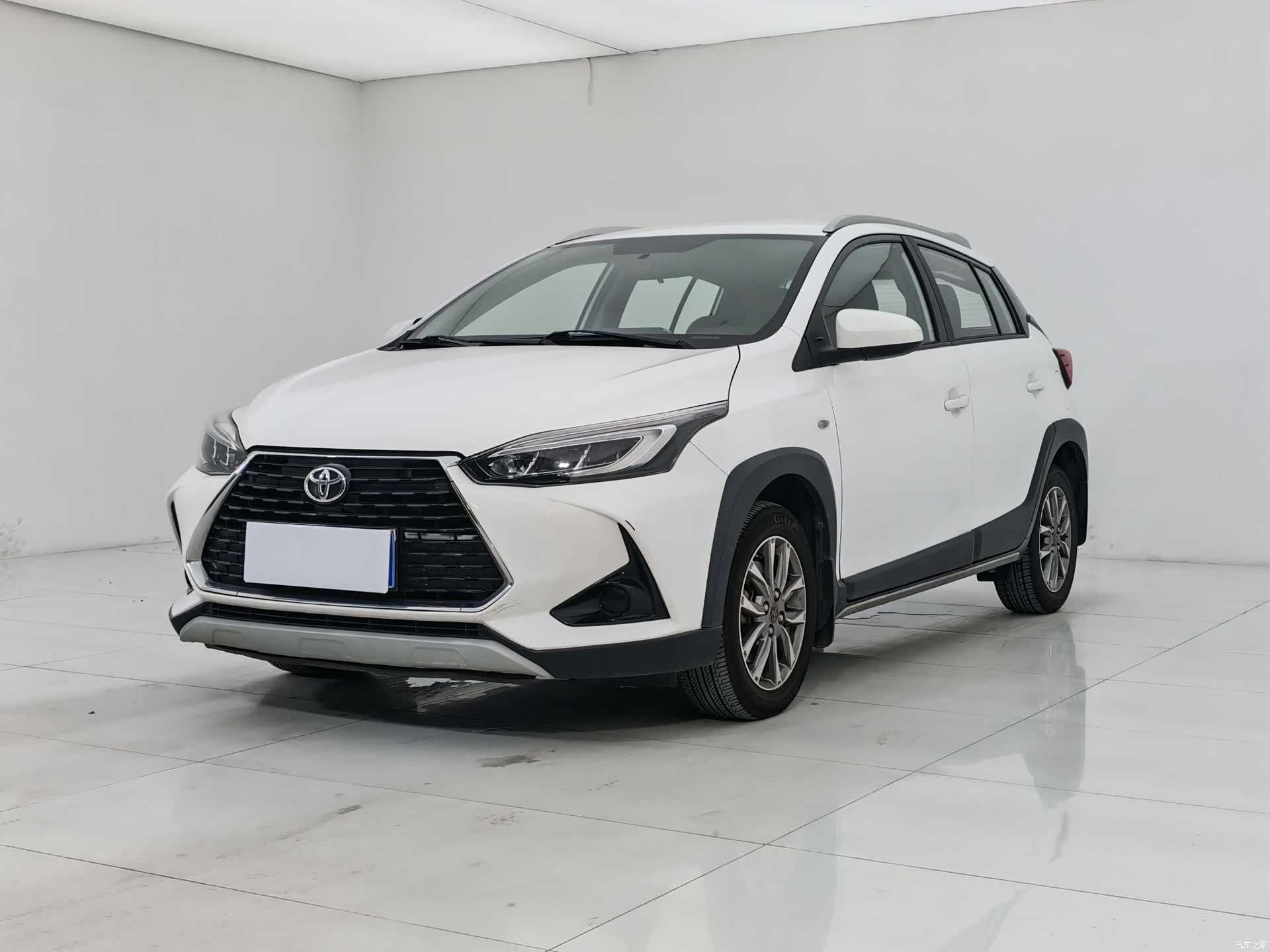 Toyota YARiS L