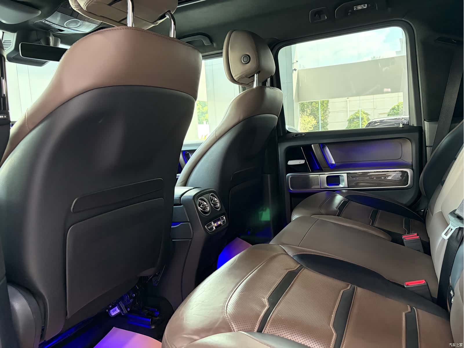 Mercedes-Benz G-Class, 2019 12