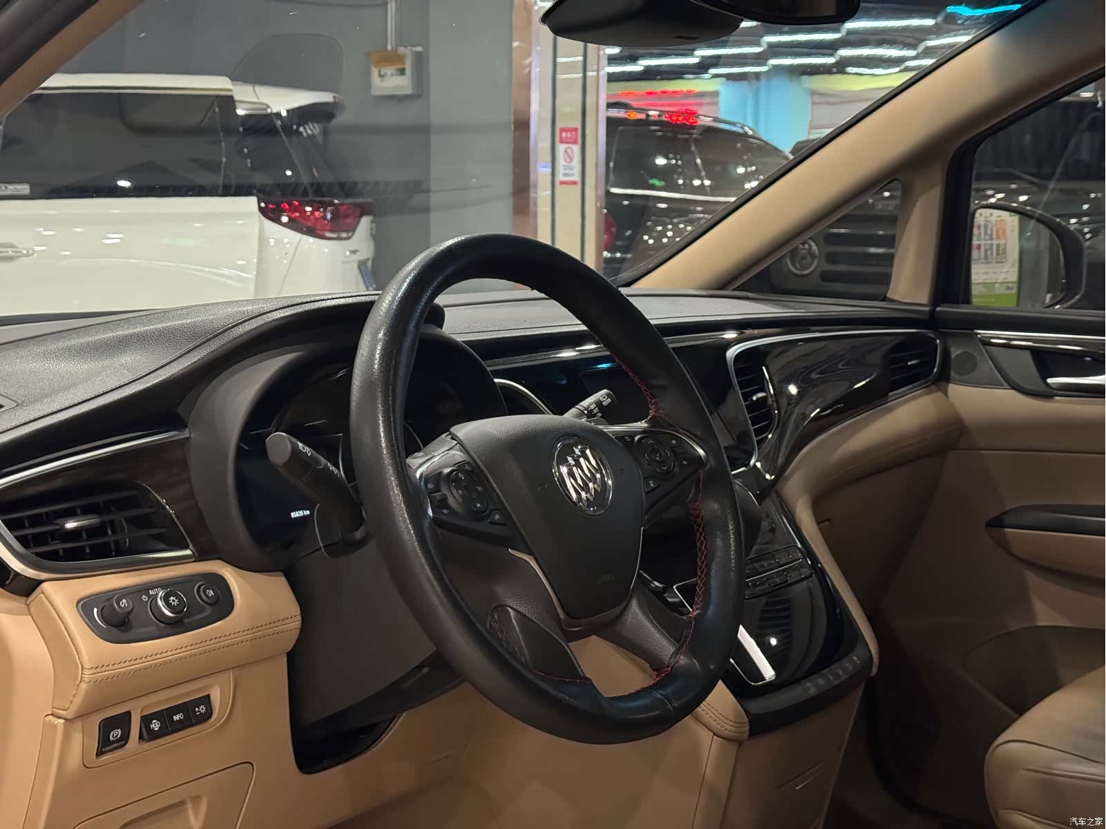 Buick GL8, 2019 10