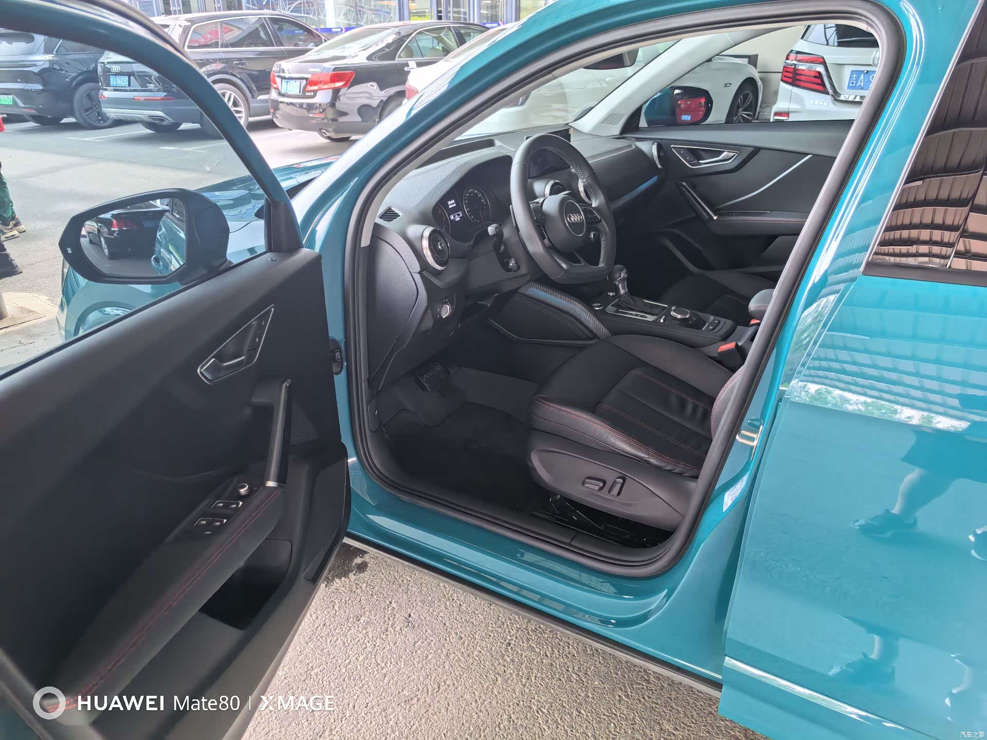 Audi Q2L, 2022 8