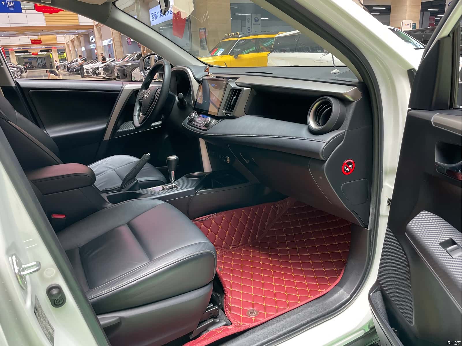Toyota RAV4, 2014 9