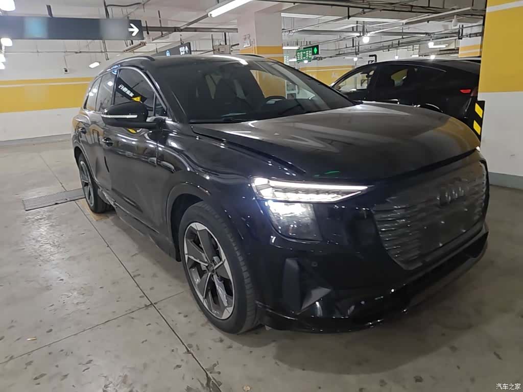 Audi Q5 e-tron, 2023 22