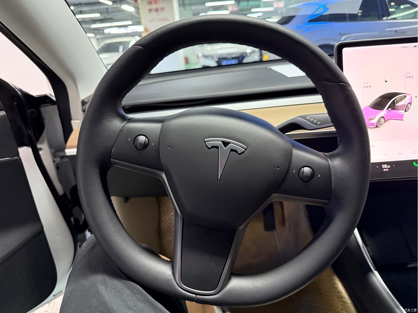 Tesla Model 3, 2020 все фото
