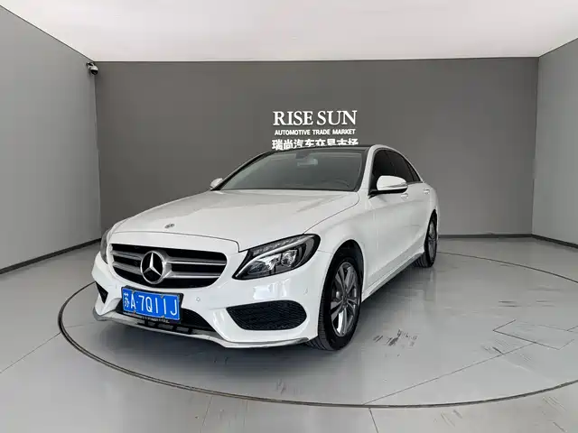 Mercedes-Benz C-Class 2018 — купить из Китая под заказ