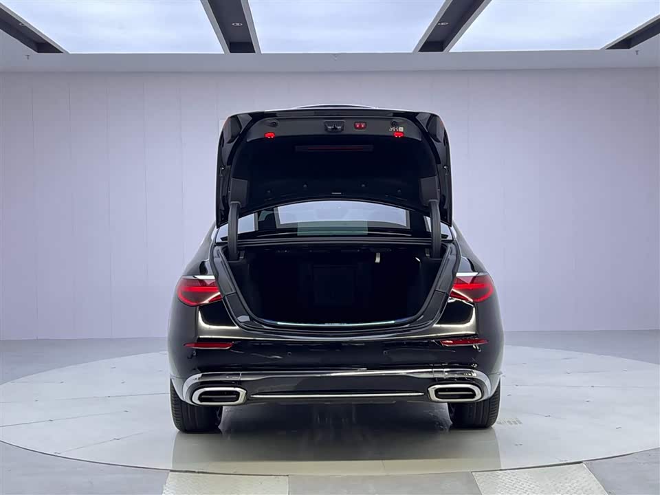 Mercedes-Benz Maybach S-class