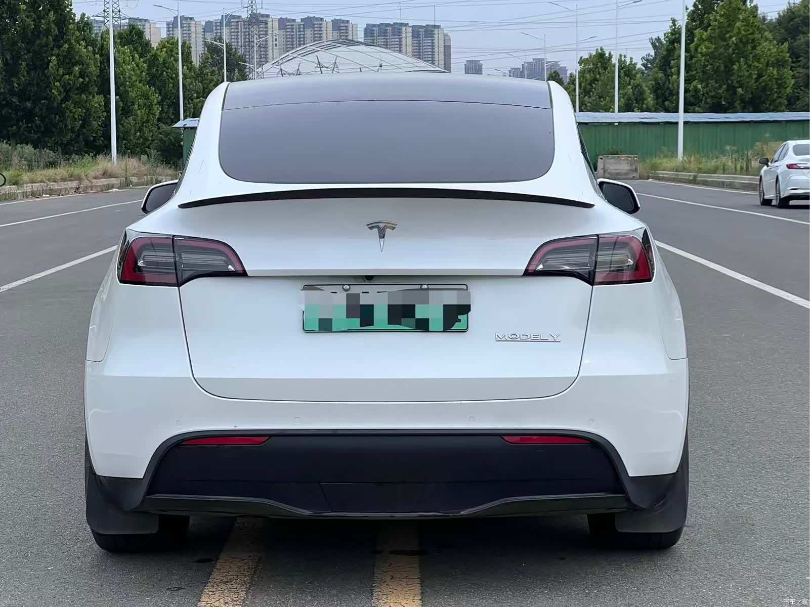 Tesla Model Y, 2023 6