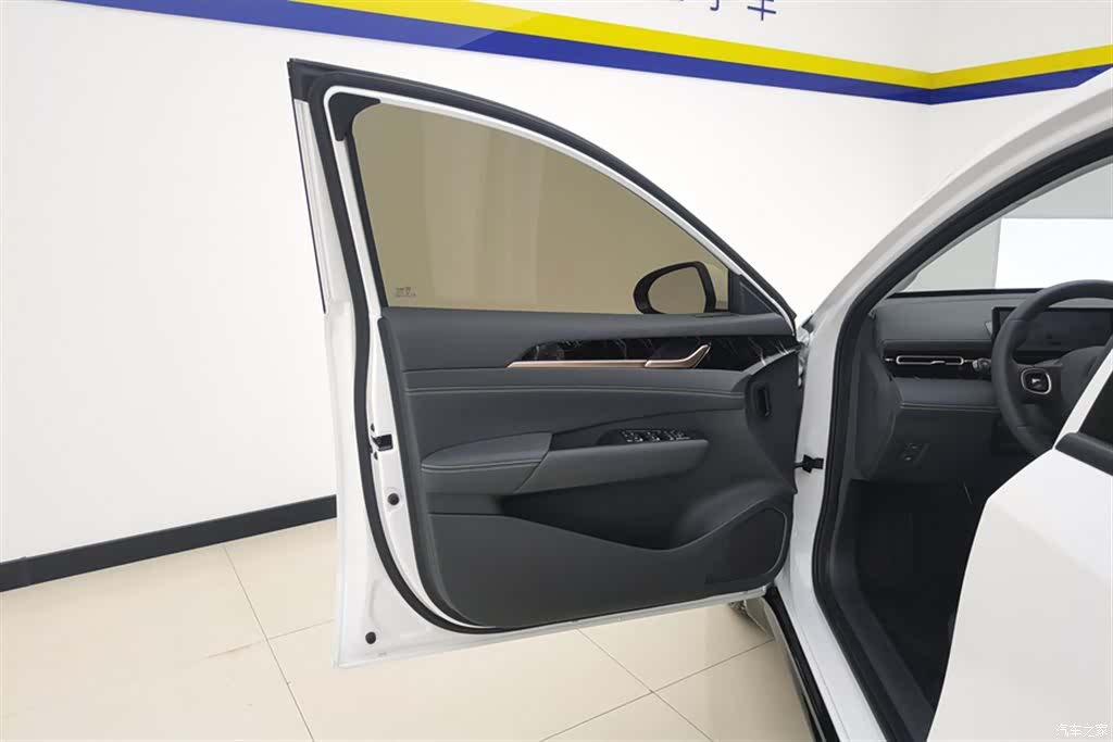 Wuling Starlight, 2025 7
