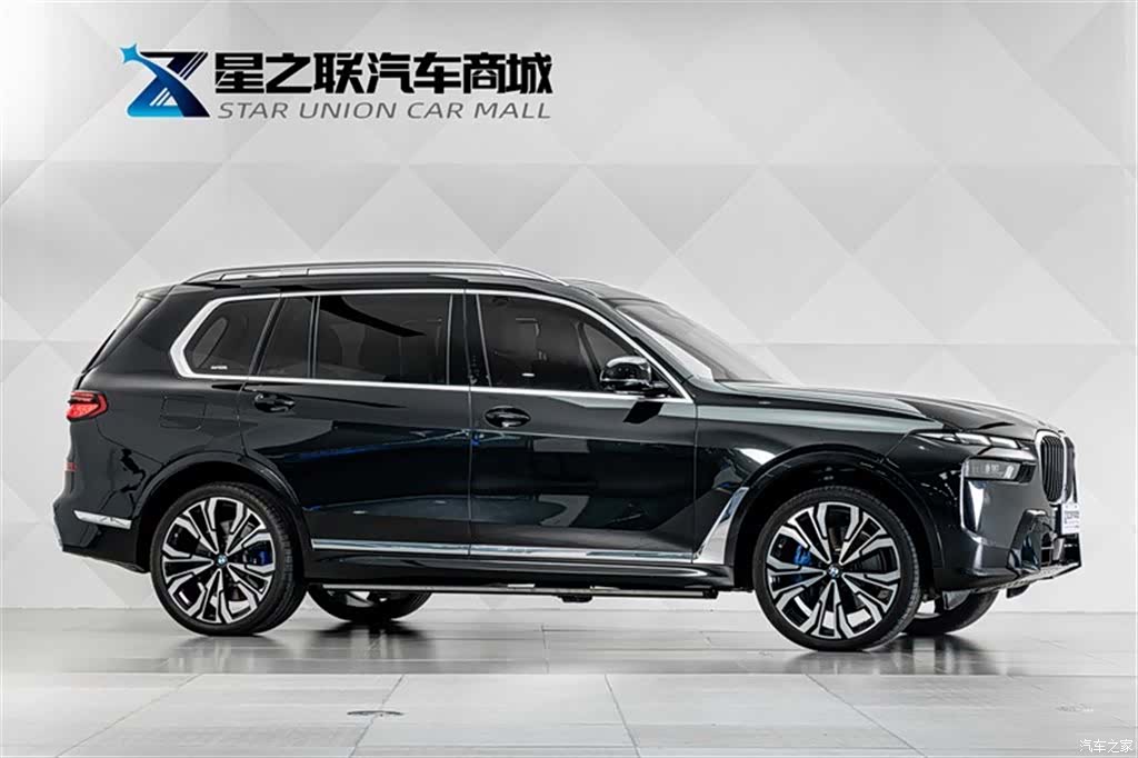 BMW X7, 2025 все фото