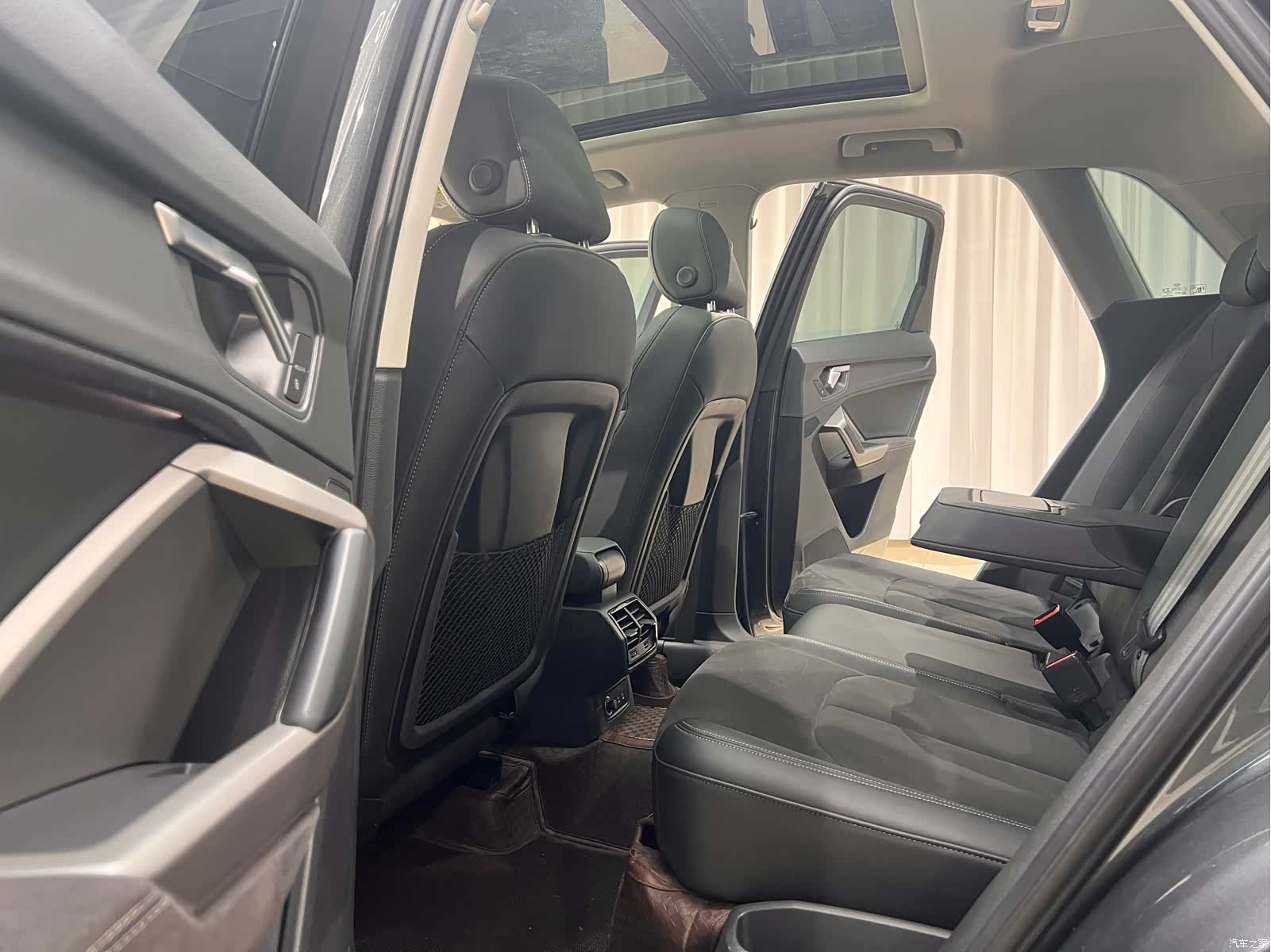 Audi Q3, 2023 10