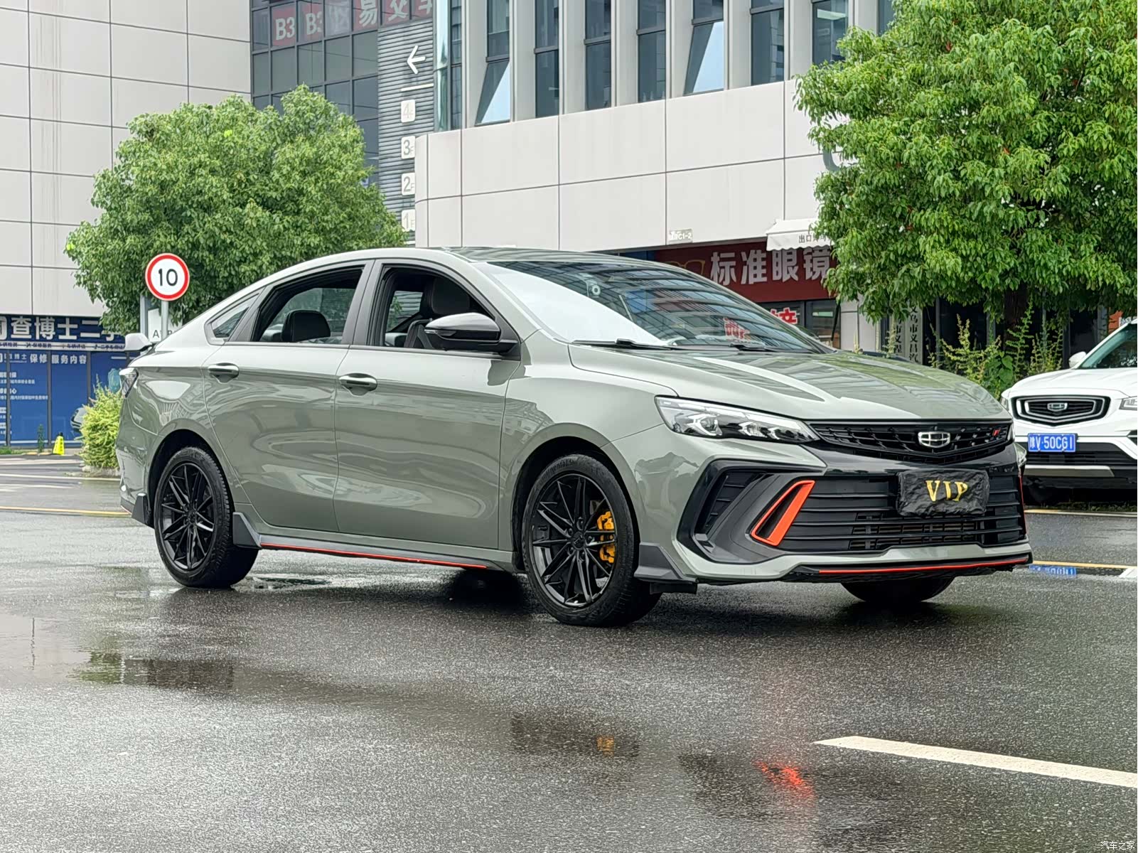 Geely Binray, 2022 3