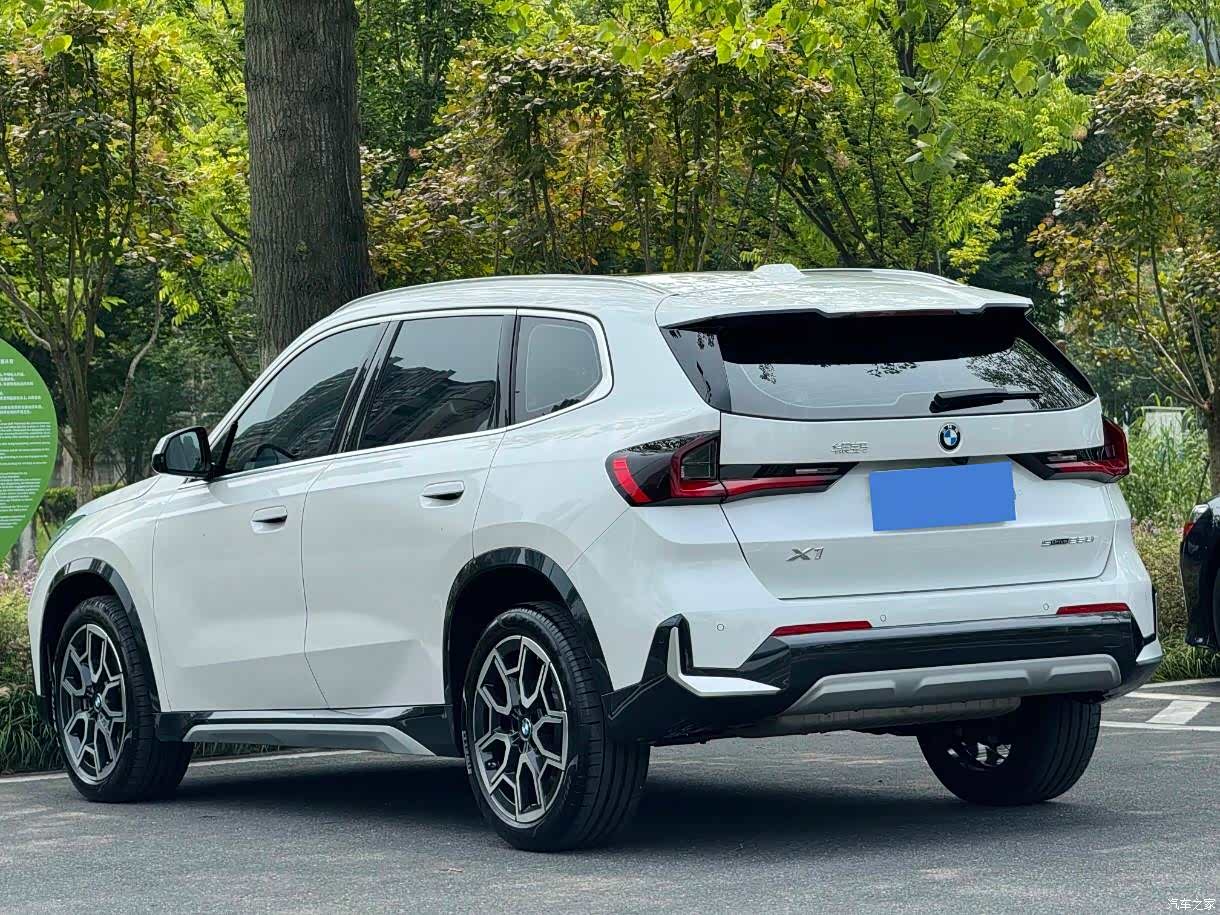 BMW X1, 2024 все фото