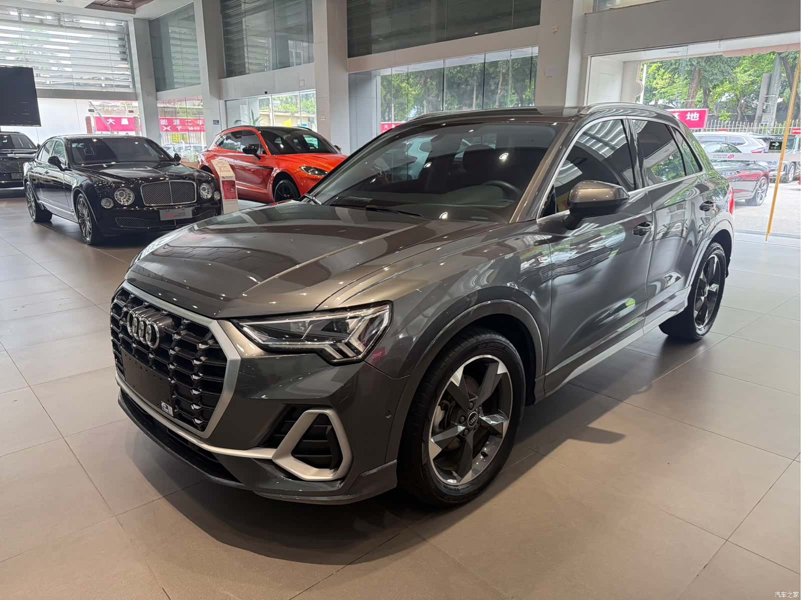 Audi Q3, 2022 1