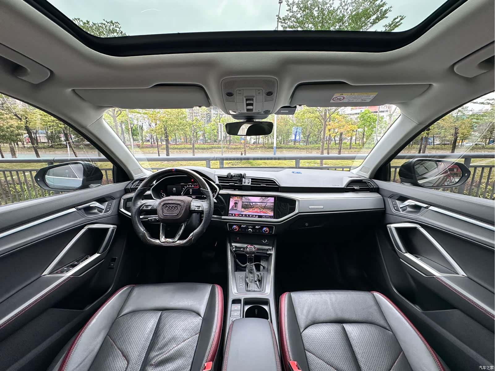 Audi Q3, 2020 все фото