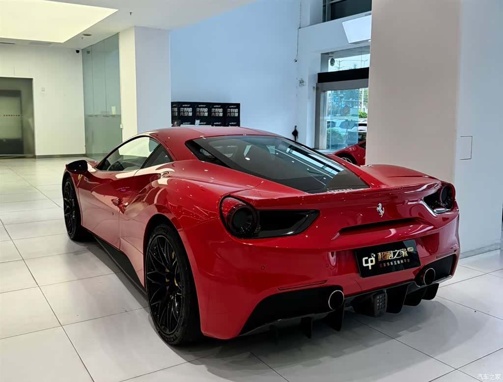 Ferrari 488, 2018 6