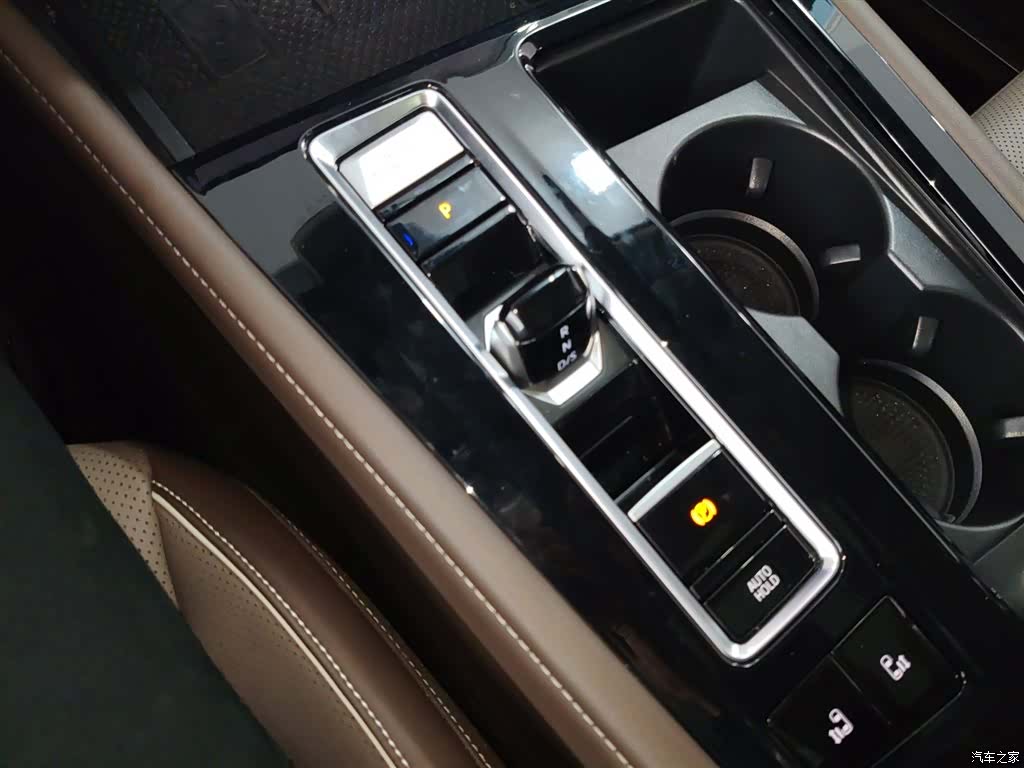 Volkswagen Viloran, 2025 14