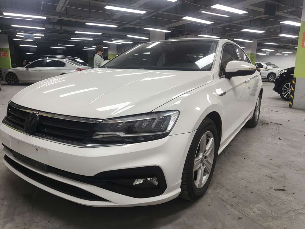 Volkswagen Lamando