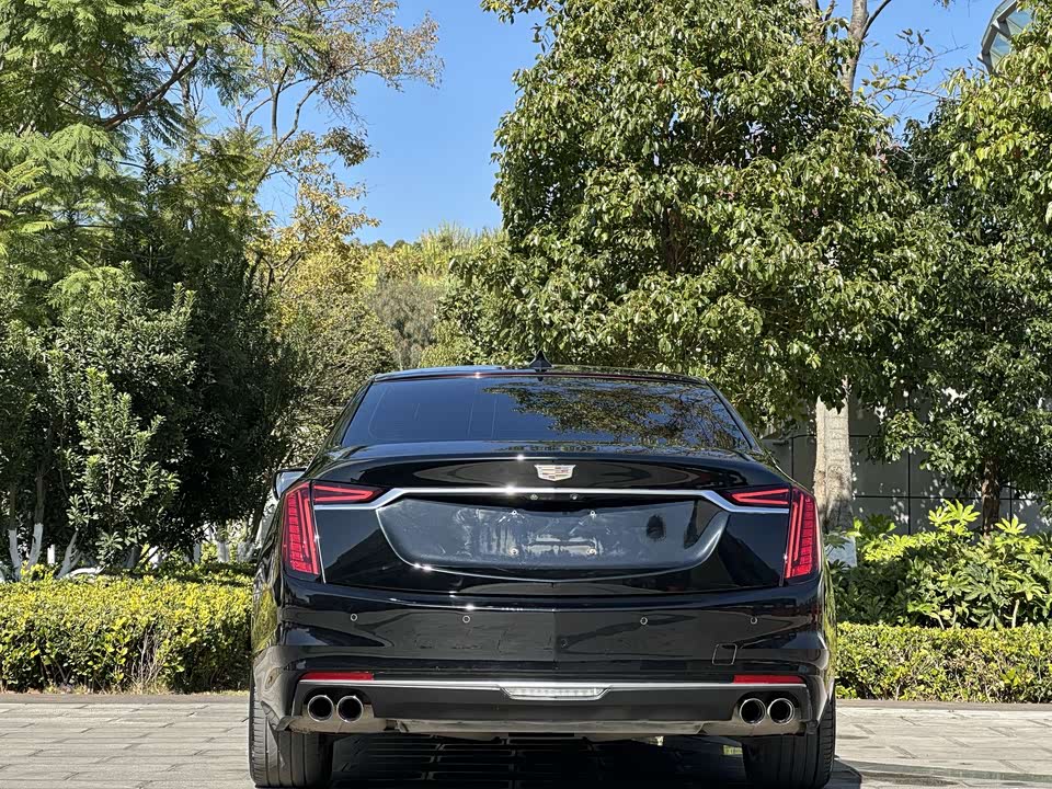 Cadillac CT6