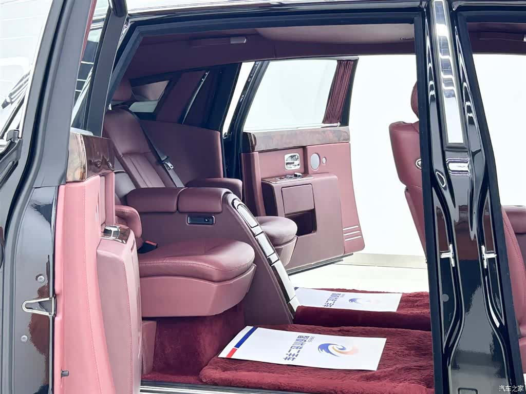 Rolls-Royce Phantom, 2014 8
