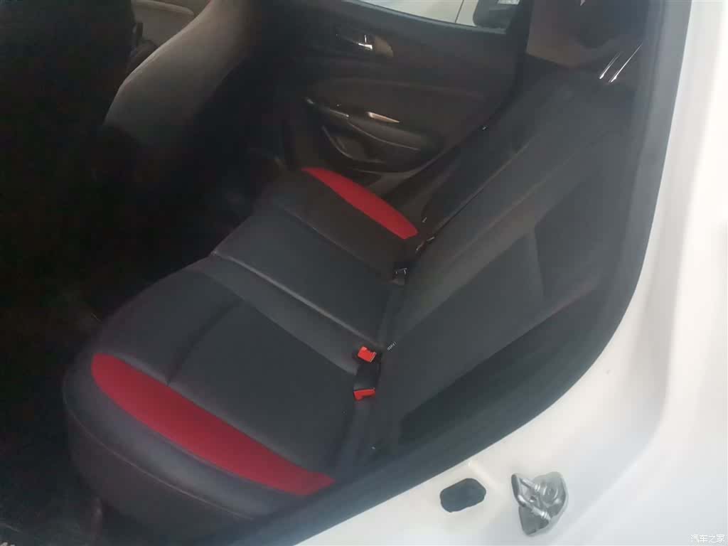 Changan CS15, 2017 17