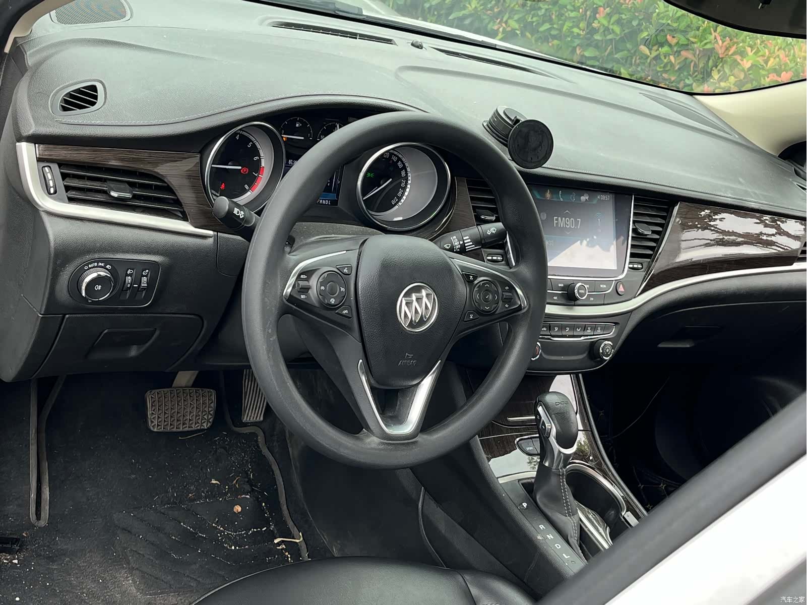 Buick Verano, 2019 11