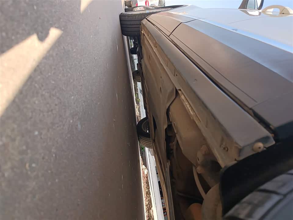 Volkswagen T-ROC exploring Songs