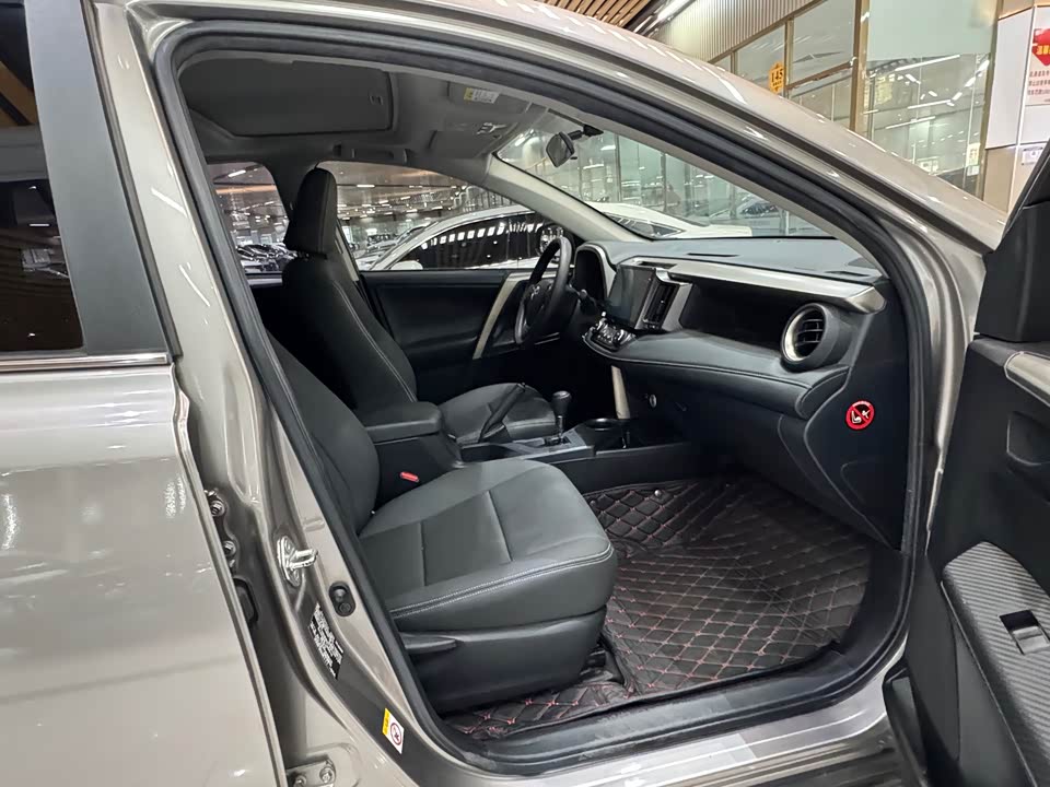 Toyota RAV4 Rongfang