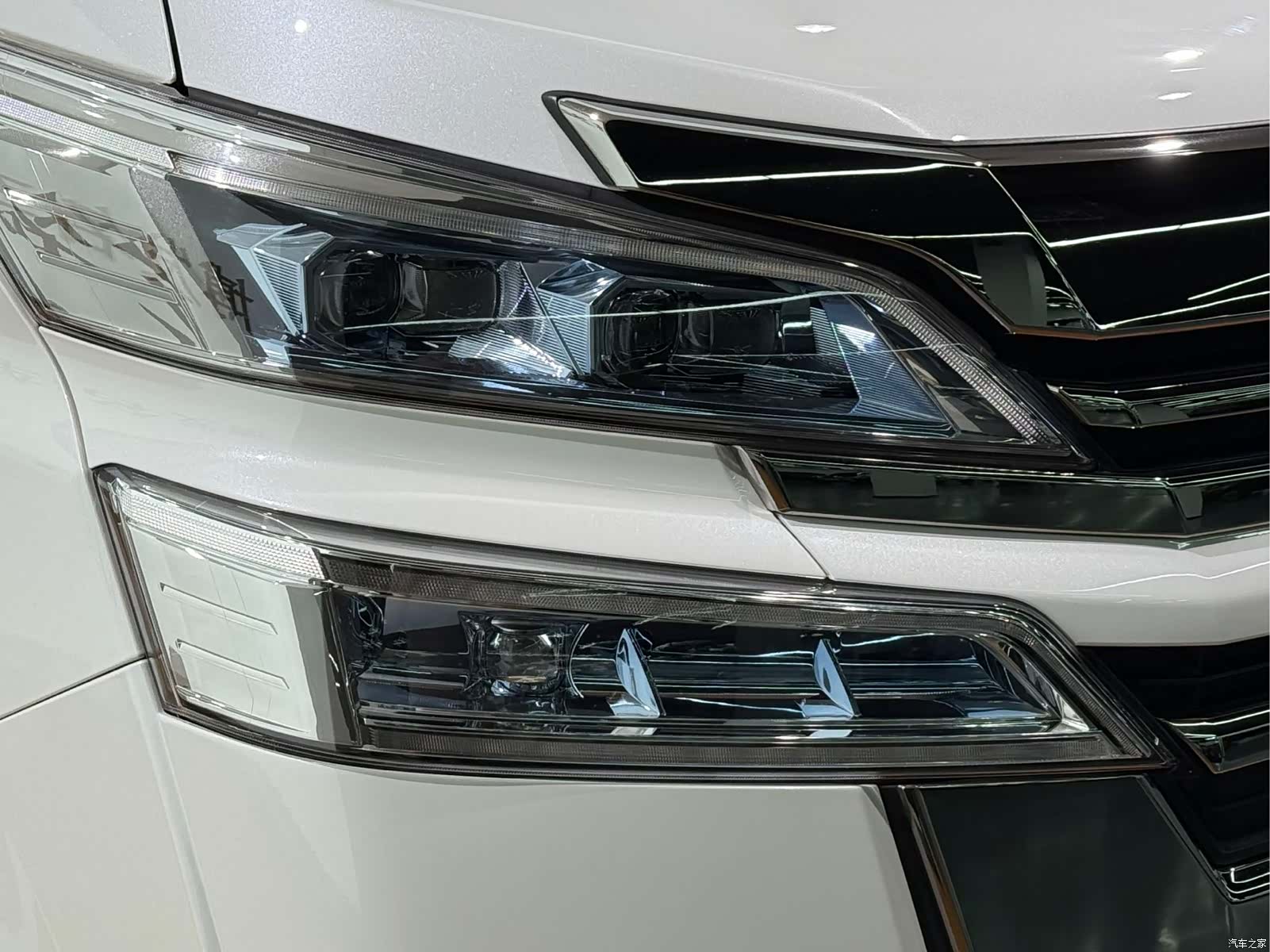 Toyota Vellfire, 2020 29