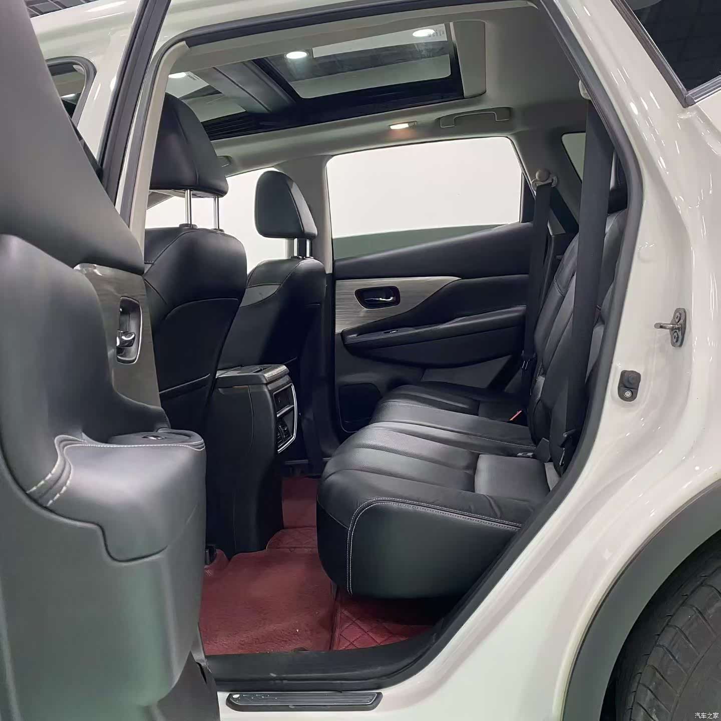 Nissan Murano, 2023 все фото