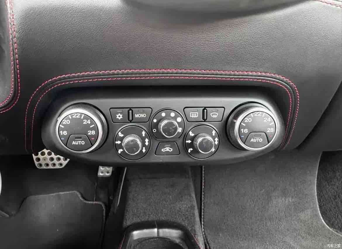 Ferrari 458, 2012 6