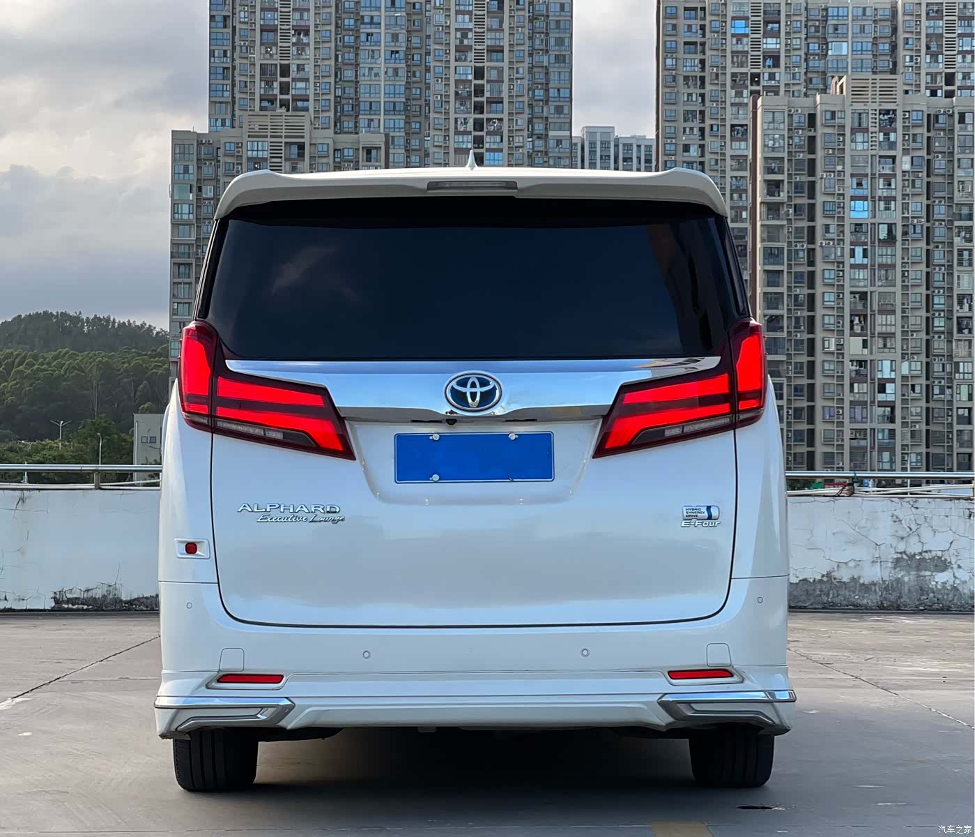 Toyota Alphard, 2020 11
