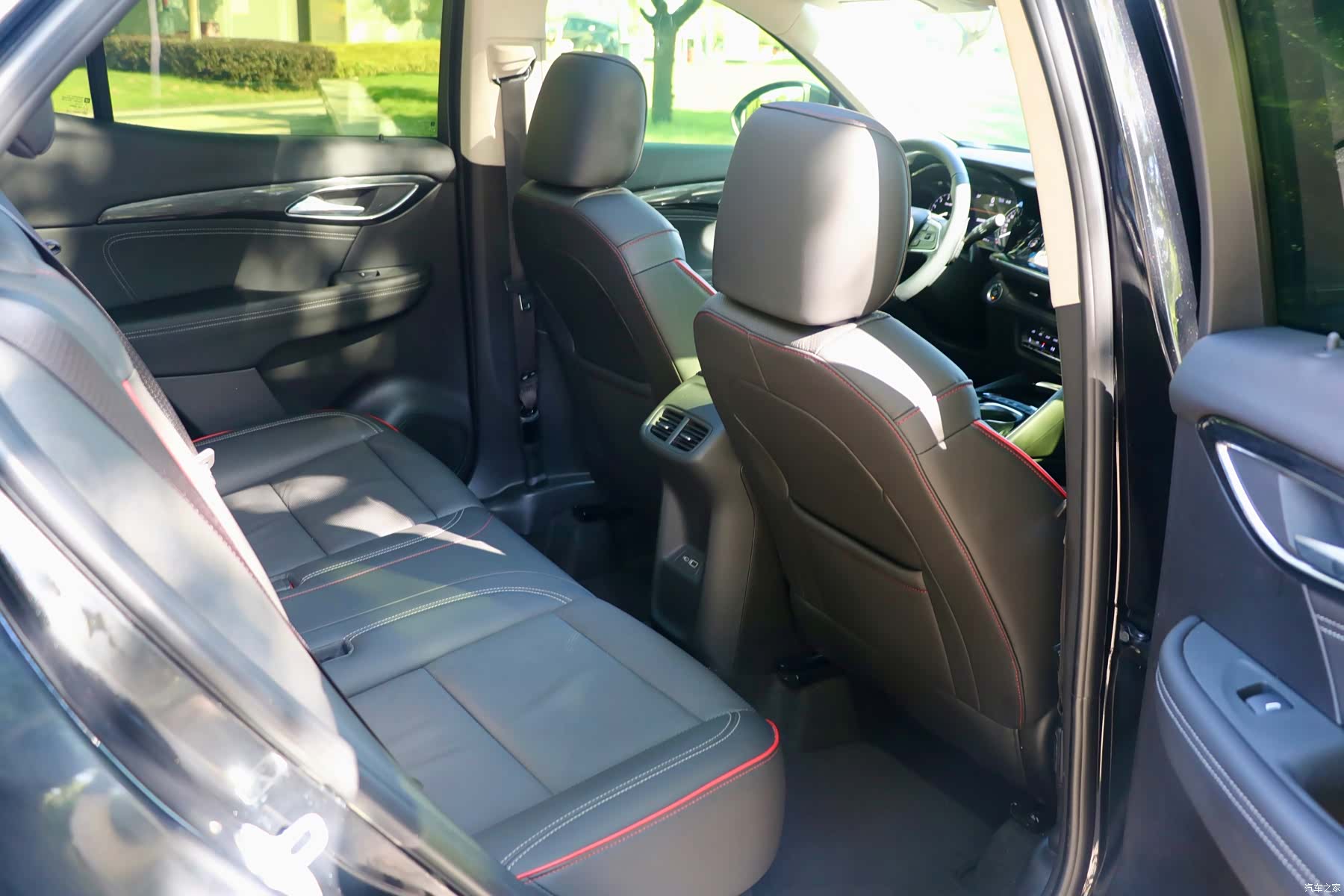 Buick Envision, 2024 12