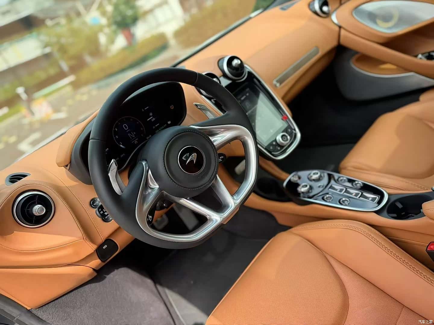 McLaren GT, 2022 4