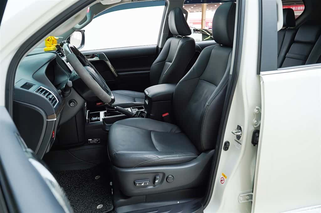Toyota Prado, 2019 3