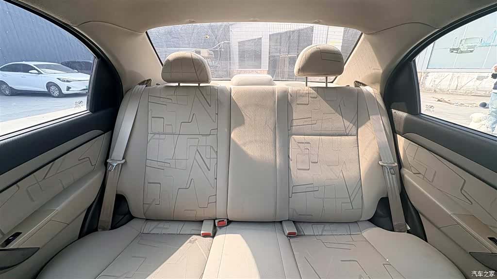 Chevrolet 1.4, 2010 11