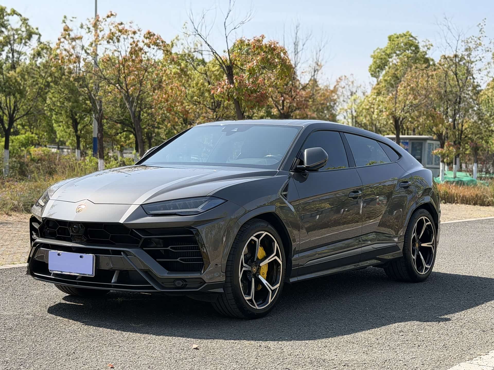 Lamborghini Urus, 2021 1