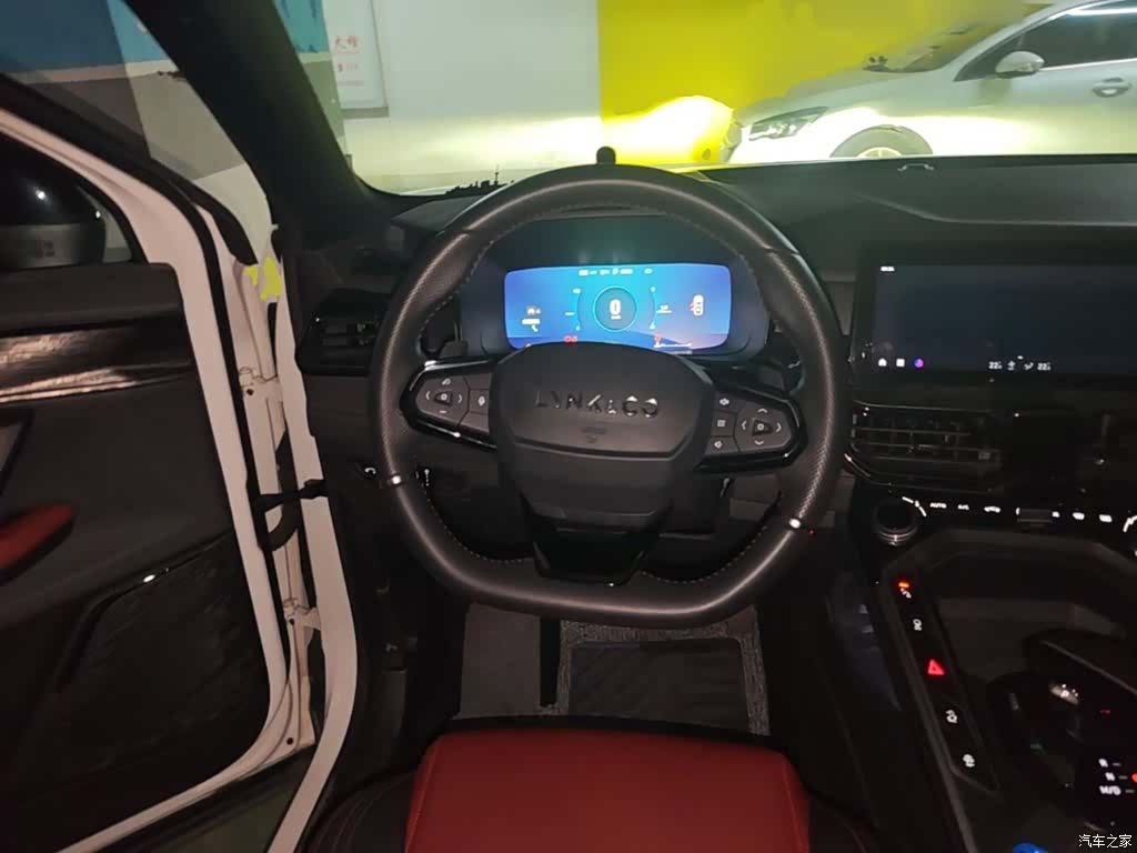 Lynk & Co 02, 2021 11