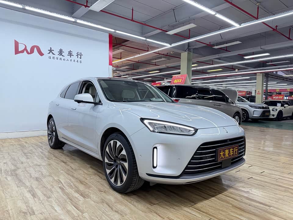 AITO Ask the world M5