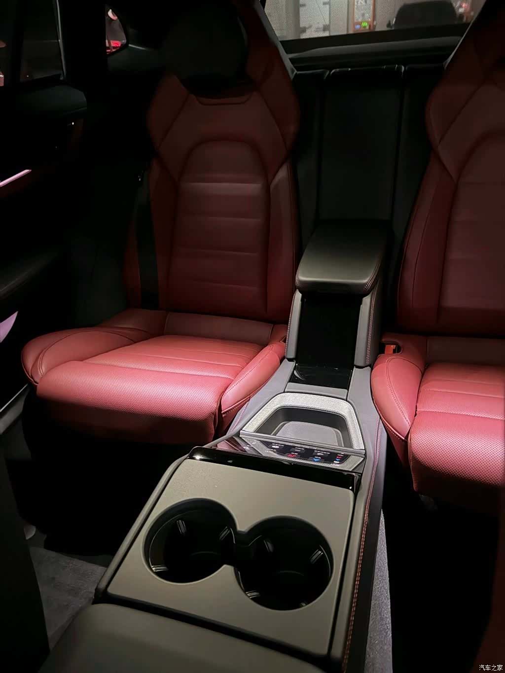 Porsche Panamera, 2024 все фото