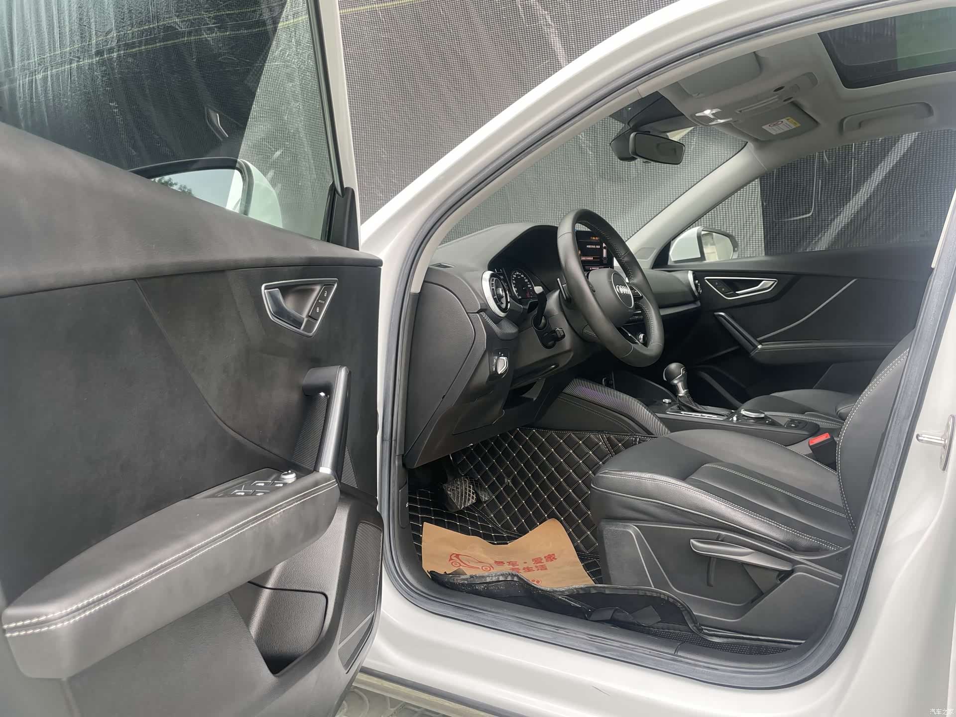 Audi Q2L, 2022 9
