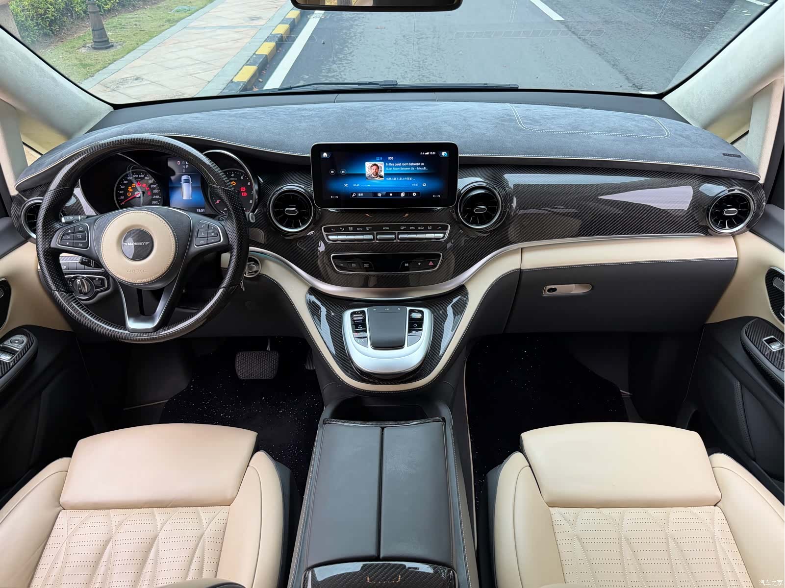 Mercedes-Benz V-Class, 2024 12