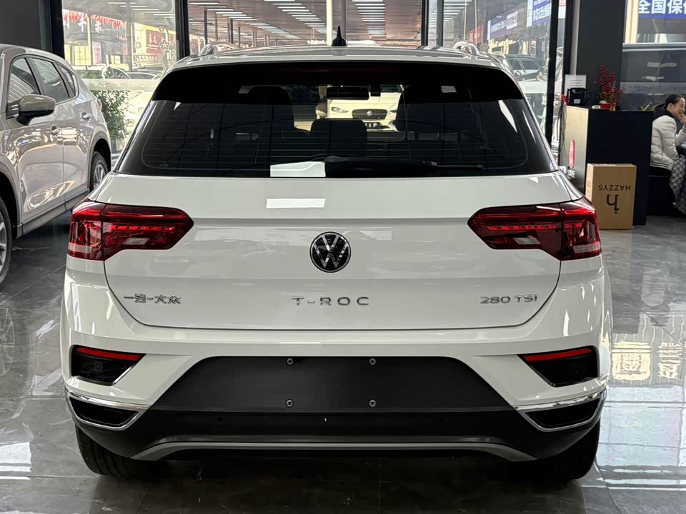 Volkswagen T-ROC exploring Songs