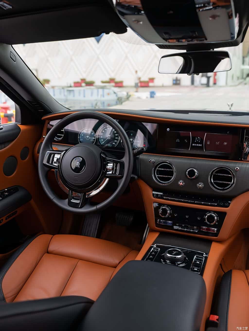Rolls-Royce Ghost, 2022 13