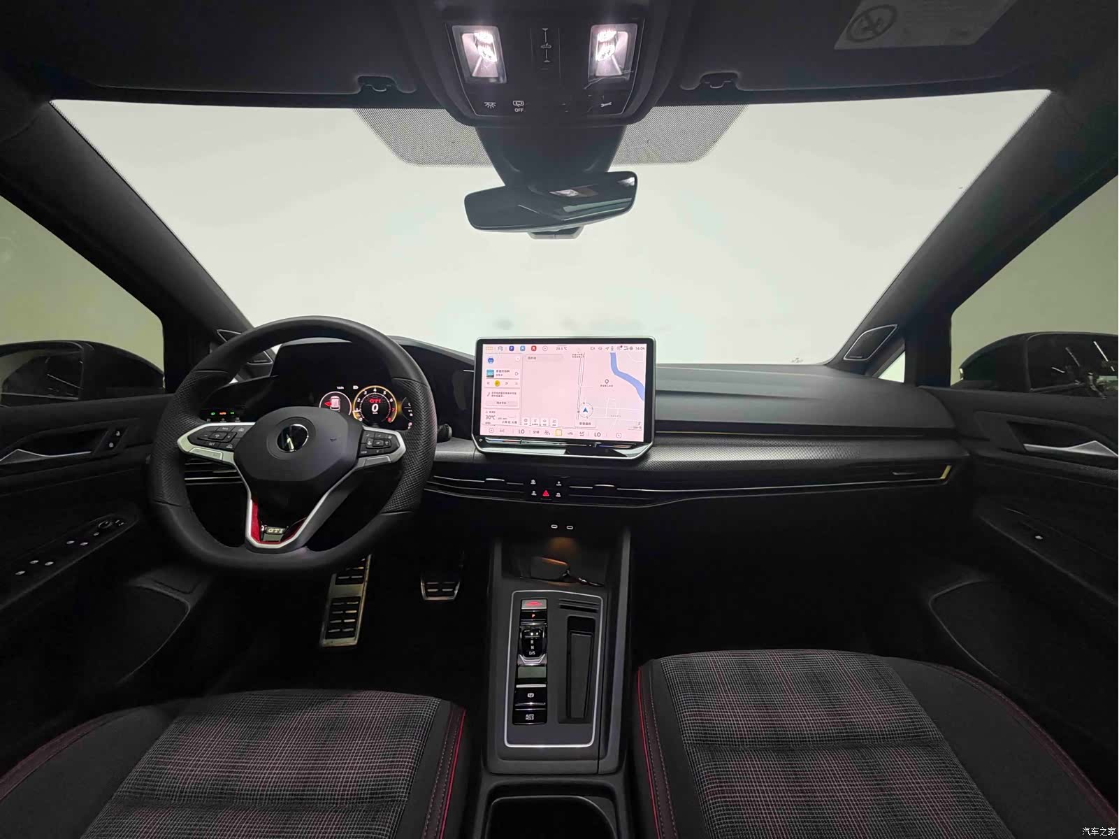 Volkswagen Golf, 2026 все фото