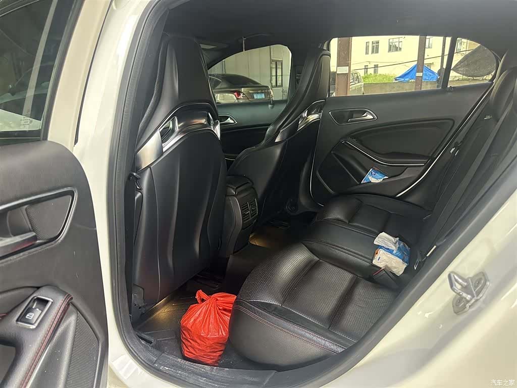 Mercedes-Benz GLA, 2017 все фото