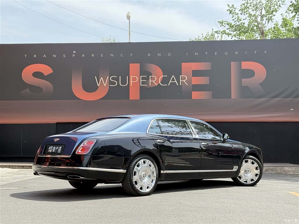 Bentley Mulsanne, 2019 3