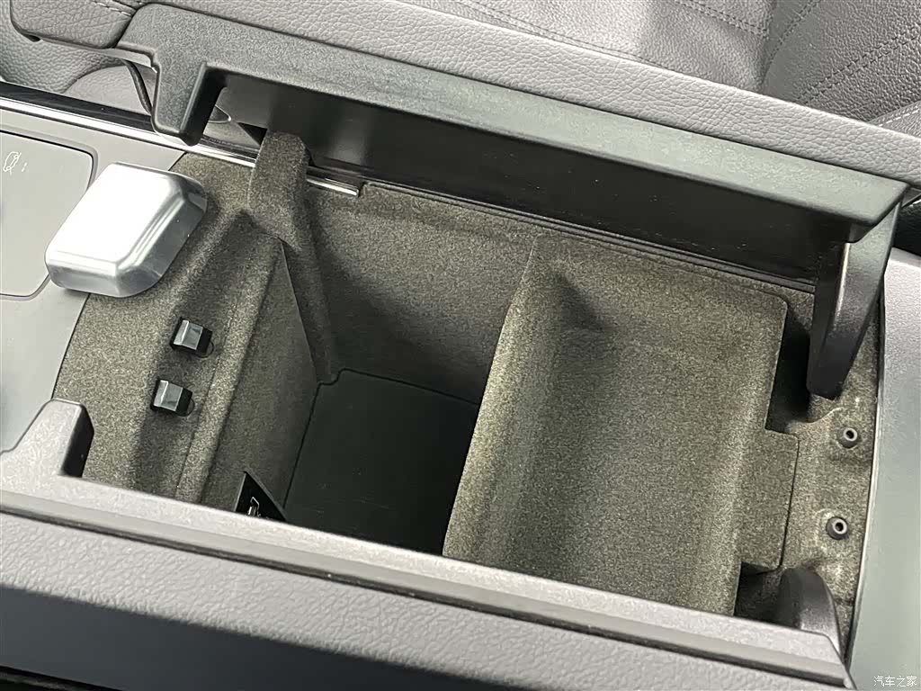 Mercedes-Benz GLS, 2020 26