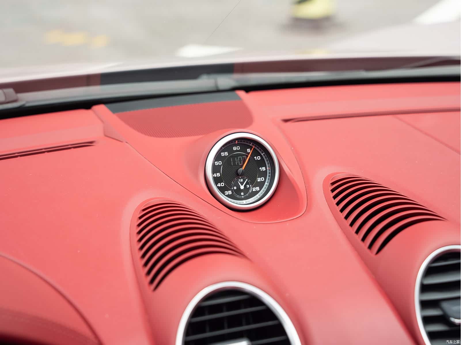 Porsche Boxster, 2023 12